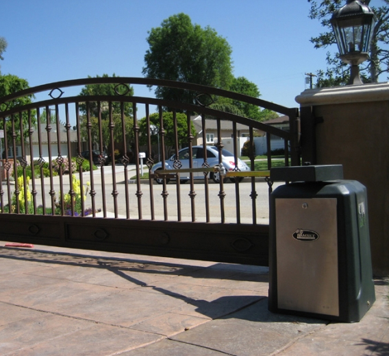 best gate repair Signal Hill